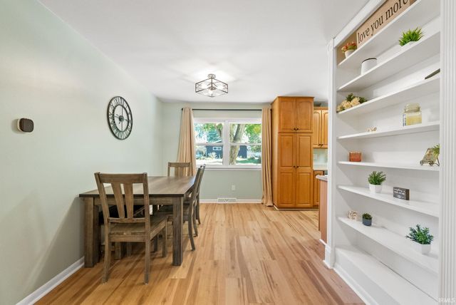 1403 E Orchard Drive, North Manchester, IN 46962