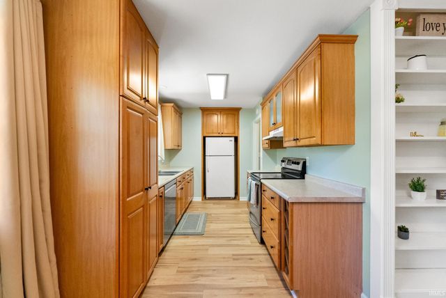 1403 E Orchard Drive, North Manchester, IN 46962