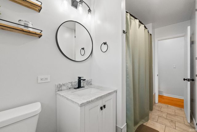 1403 E Orchard Drive, North Manchester, IN 46962