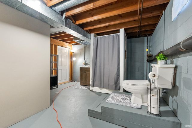 1403 E Orchard Drive, North Manchester, IN 46962