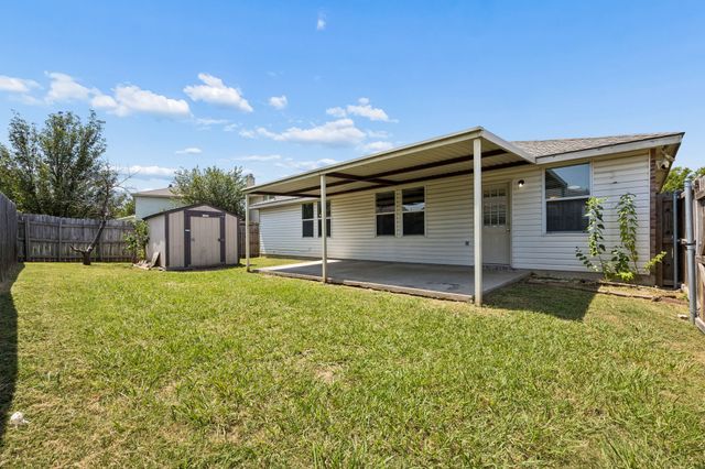 1412 Sunflower Court, Burleson, TX 76028