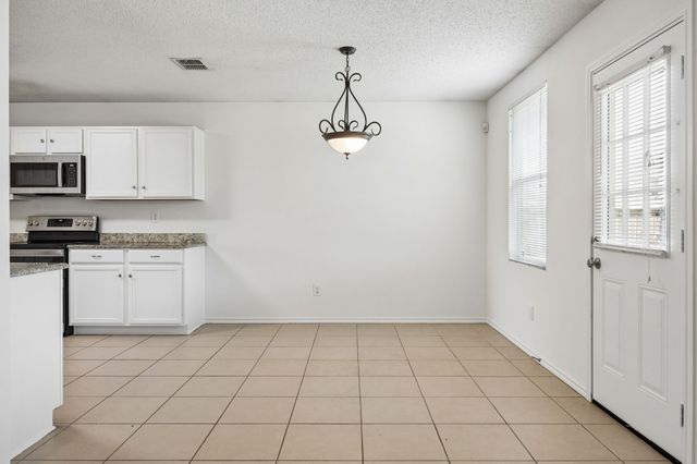1412 Sunflower Court, Burleson, TX 76028