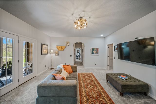 4 Lynher Lane, Bella Vista, AR 72714