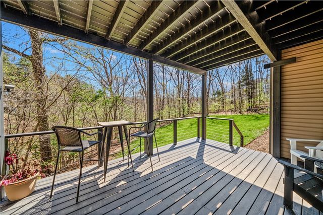 4 Lynher Lane, Bella Vista, AR 72714