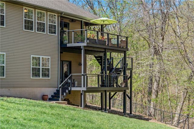 4 Lynher Lane, Bella Vista, AR 72714