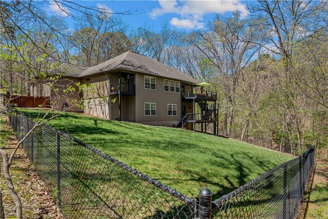 4 Lynher Lane, Bella Vista, AR 72714