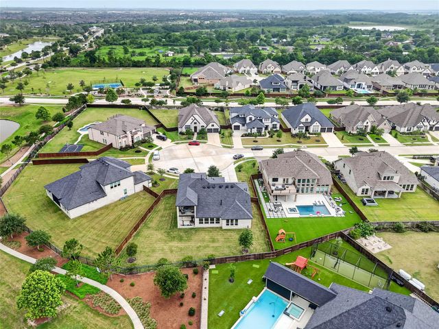 9827 Wright Drive, Manvel, TX 77578