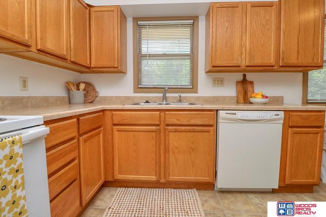 6039 Franklin Street, Lincoln, NE 68510