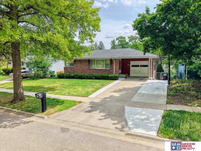 6039 Franklin Street, Lincoln, NE 68510