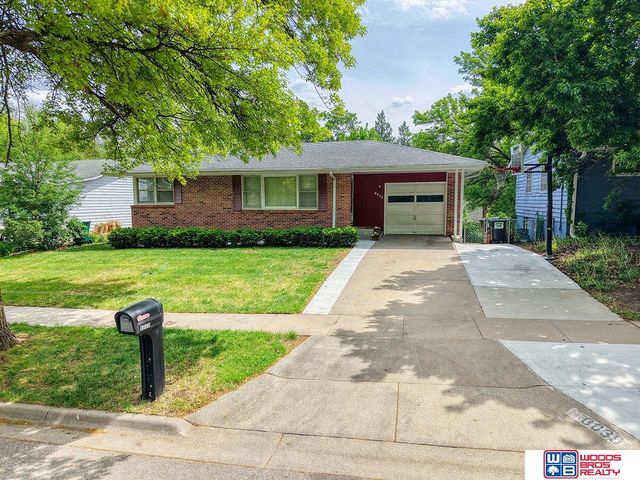 6039 Franklin Street, Lincoln, NE 68510