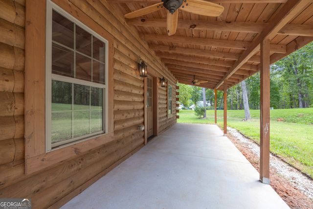 280 Shore Crest Drive, Martin, GA 30557