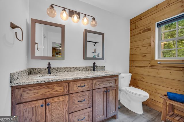 280 Shore Crest Drive, Martin, GA 30557