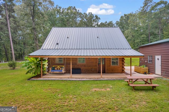 280 Shore Crest Drive, Martin, GA 30557