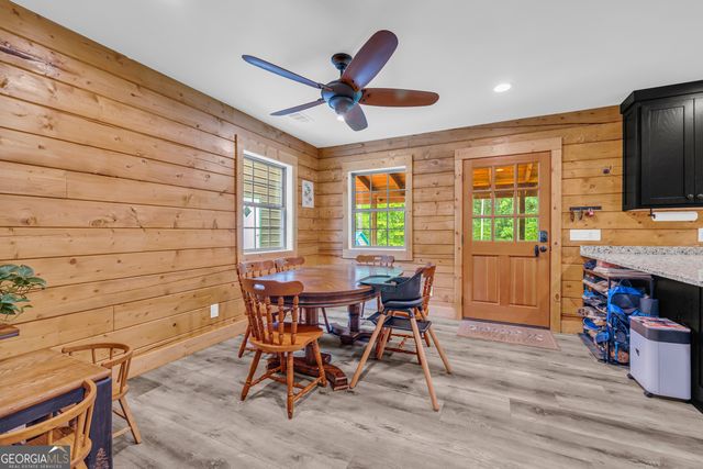 280 Shore Crest Drive, Martin, GA 30557