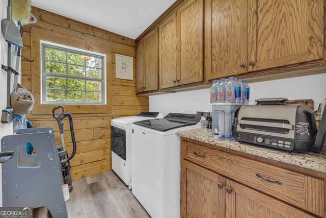 280 Shore Crest Drive, Martin, GA 30557