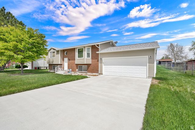 1890 W 2400 S, Syracuse, UT 84075