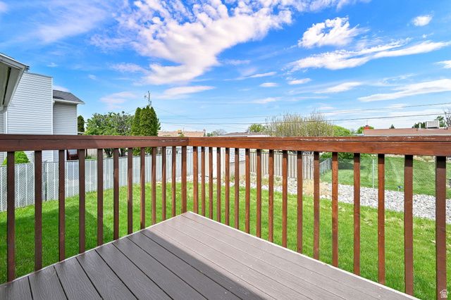 1890 W 2400 S, Syracuse, UT 84075