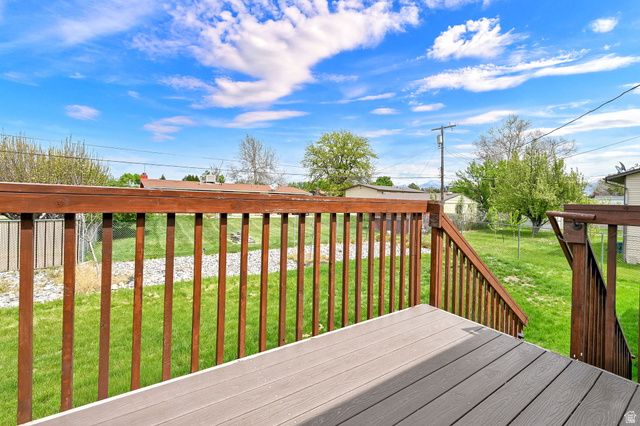 1890 W 2400 S, Syracuse, UT 84075