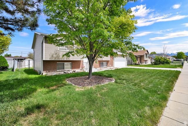 1890 W 2400 S, Syracuse, UT 84075