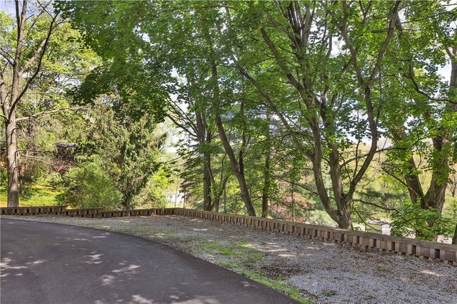 4104 Buckboard Trl, Hampton, PA 15101