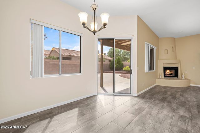 11990 N Labyrinth Drive, Oro Valley, AZ 85737