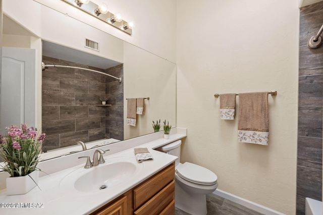 11990 N Labyrinth Drive, Oro Valley, AZ 85737