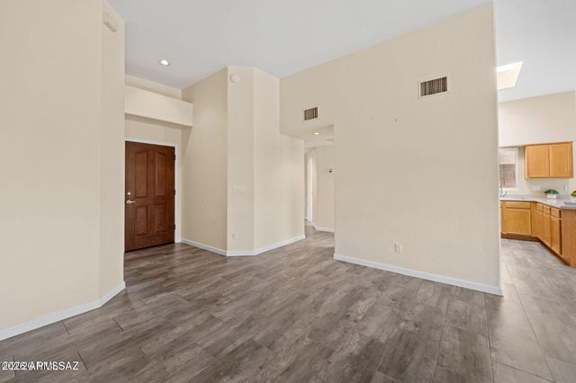 11990 N Labyrinth Drive, Oro Valley, AZ 85737