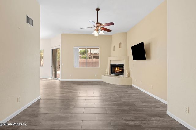 11990 N Labyrinth Drive, Oro Valley, AZ 85737