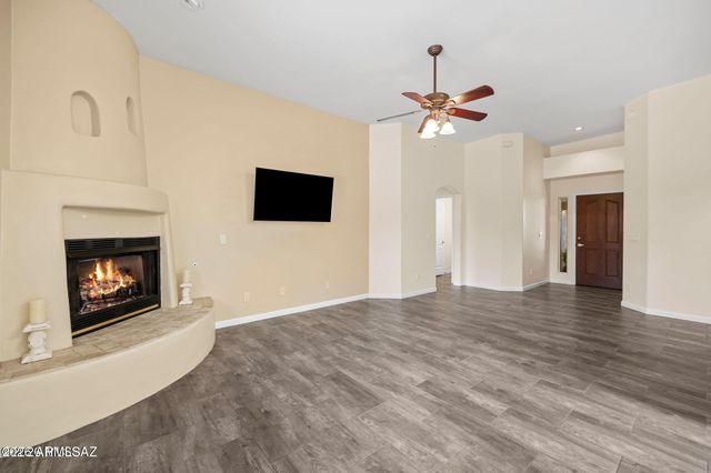 11990 N Labyrinth Drive, Oro Valley, AZ 85737