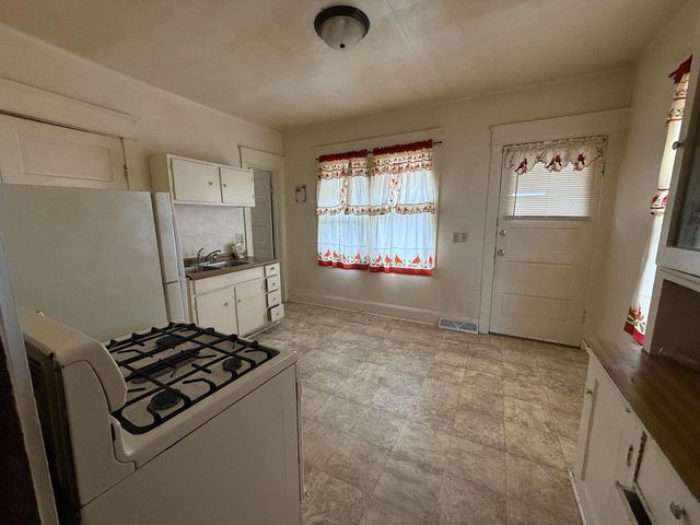 2619 High STREET, Racine, WI 53404