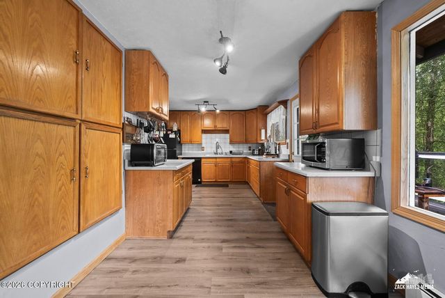19517 Inlet View Drive, Chugiak, AK 99567