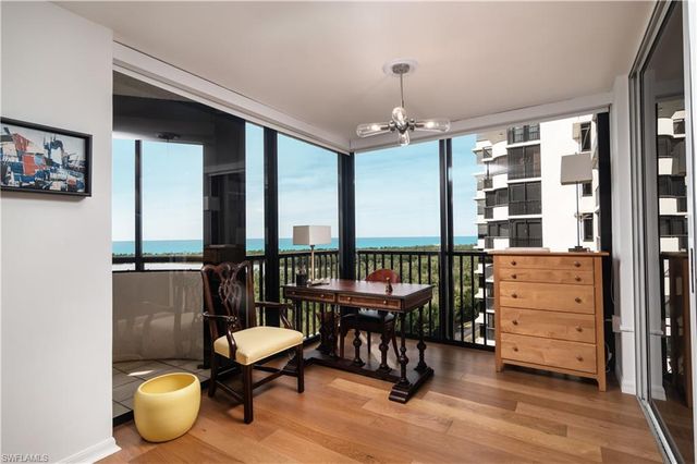 6825 Grenadier BLVD # 1002, Naples, FL 34108