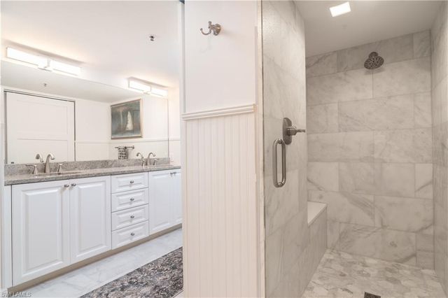 6825 Grenadier BLVD # 1002, Naples, FL 34108