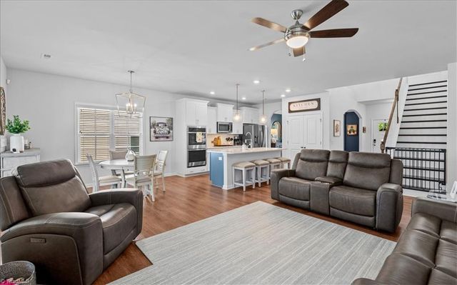 7377 Deerhurst Lane, Kernersville, NC 27284