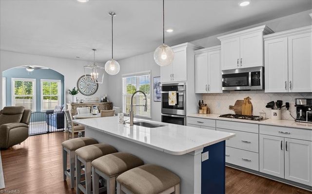 7377 Deerhurst Lane, Kernersville, NC 27284