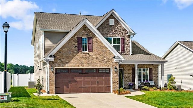 7377 Deerhurst Lane, Kernersville, NC 27284