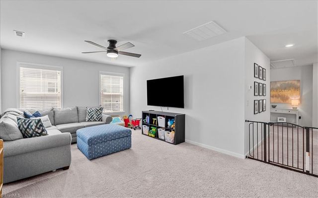 7377 Deerhurst Lane, Kernersville, NC 27284