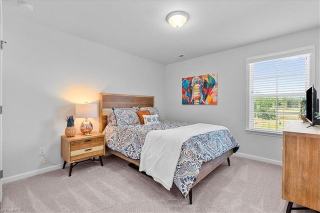 7377 Deerhurst Lane, Kernersville, NC 27284