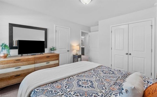 7377 Deerhurst Lane, Kernersville, NC 27284