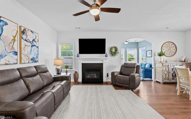 7377 Deerhurst Lane, Kernersville, NC 27284