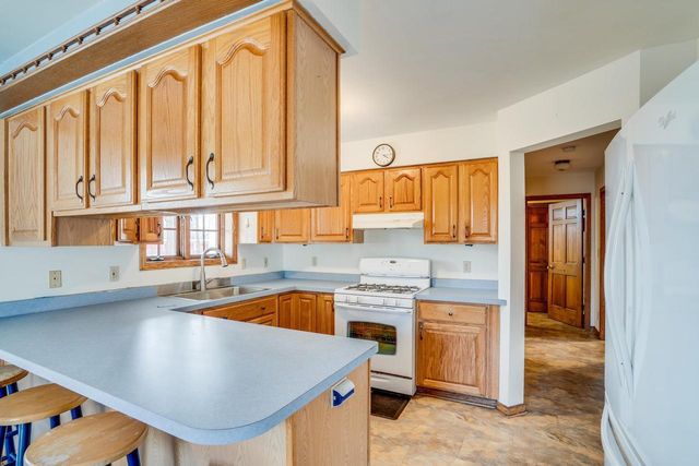 715 12th STREET, Kenosha, WI 53140