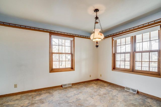 715 12th STREET, Kenosha, WI 53140