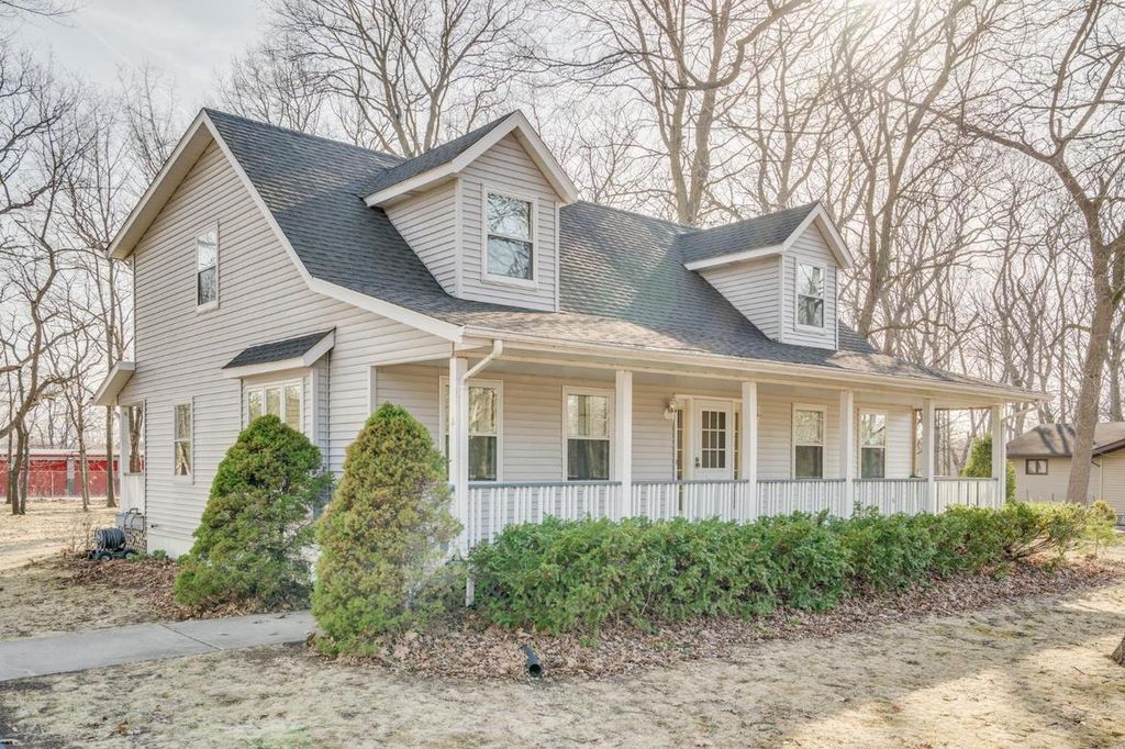 715 12th STREET, Kenosha, WI 53140