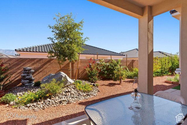 4698 W 3100 S, Hurricane, UT 84737