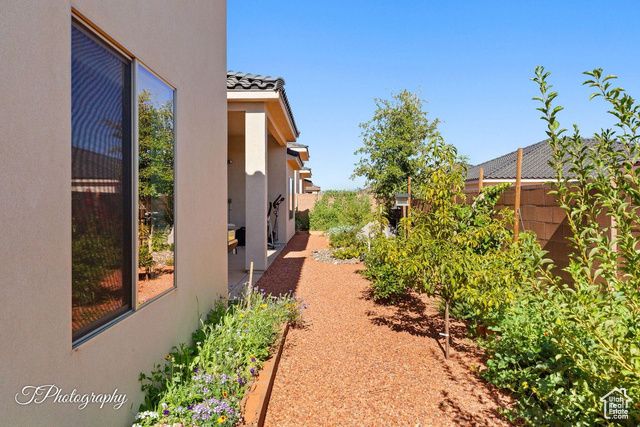 4698 W 3100 S, Hurricane, UT 84737