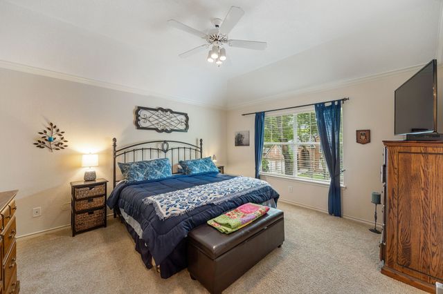 800 Fernwood Court, Highland Village, TX 75077