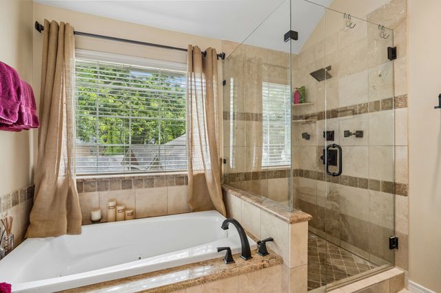 800 Fernwood Court, Highland Village, TX 75077