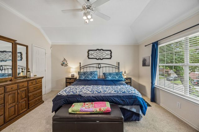 800 Fernwood Court, Highland Village, TX 75077