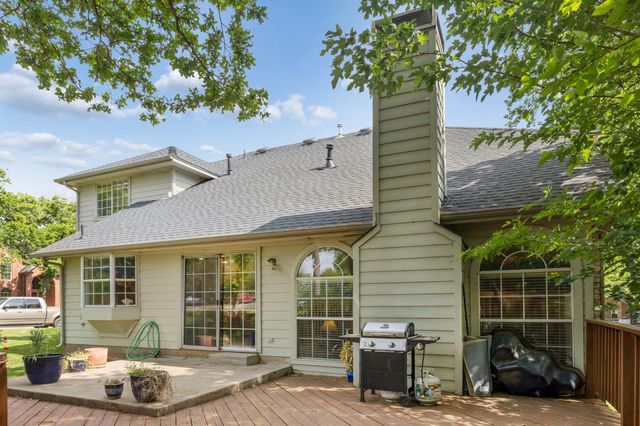 800 Fernwood Court, Highland Village, TX 75077
