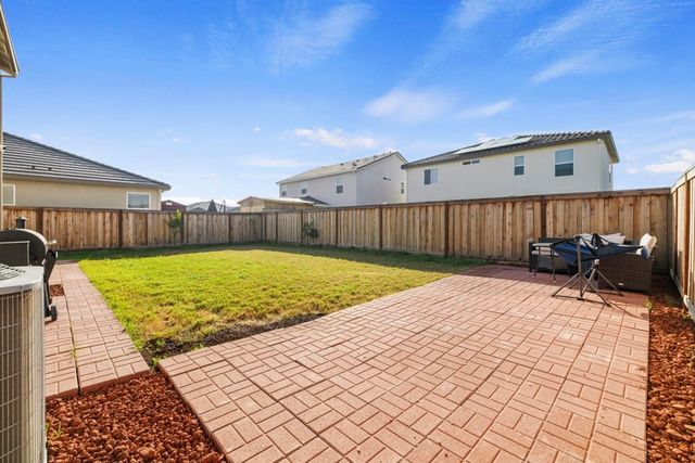 5439 5439 Drawbridge Way, Riverbank, CA 95367